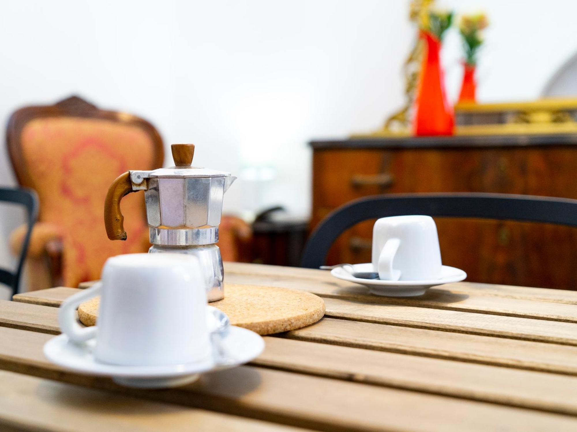 ローマ サロット ピラミデ Bed & Breakfast エクステリア 写真
