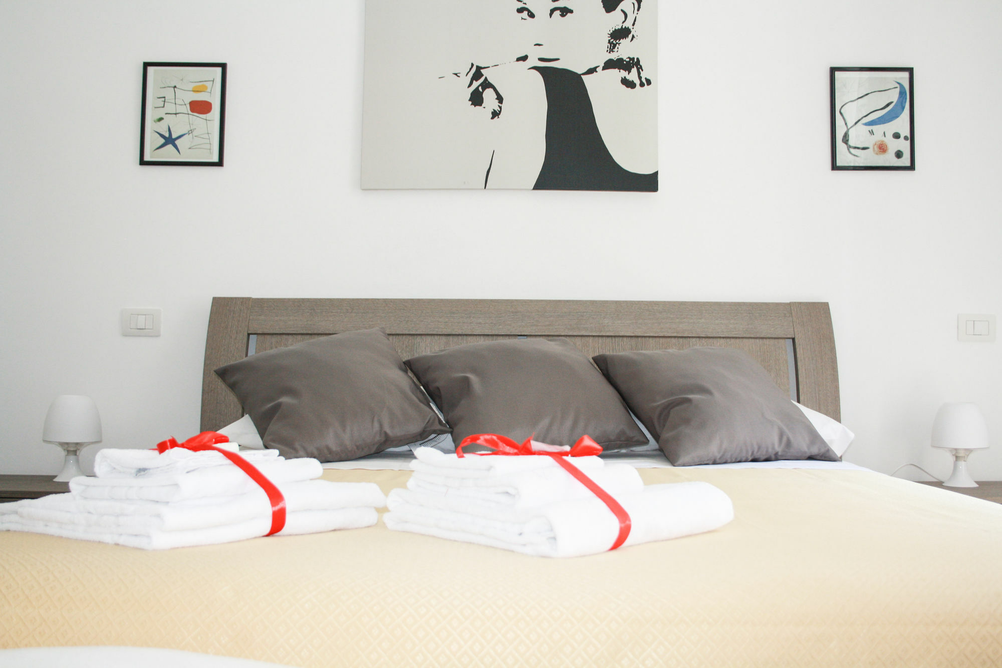 ローマ サロット ピラミデ Bed & Breakfast エクステリア 写真